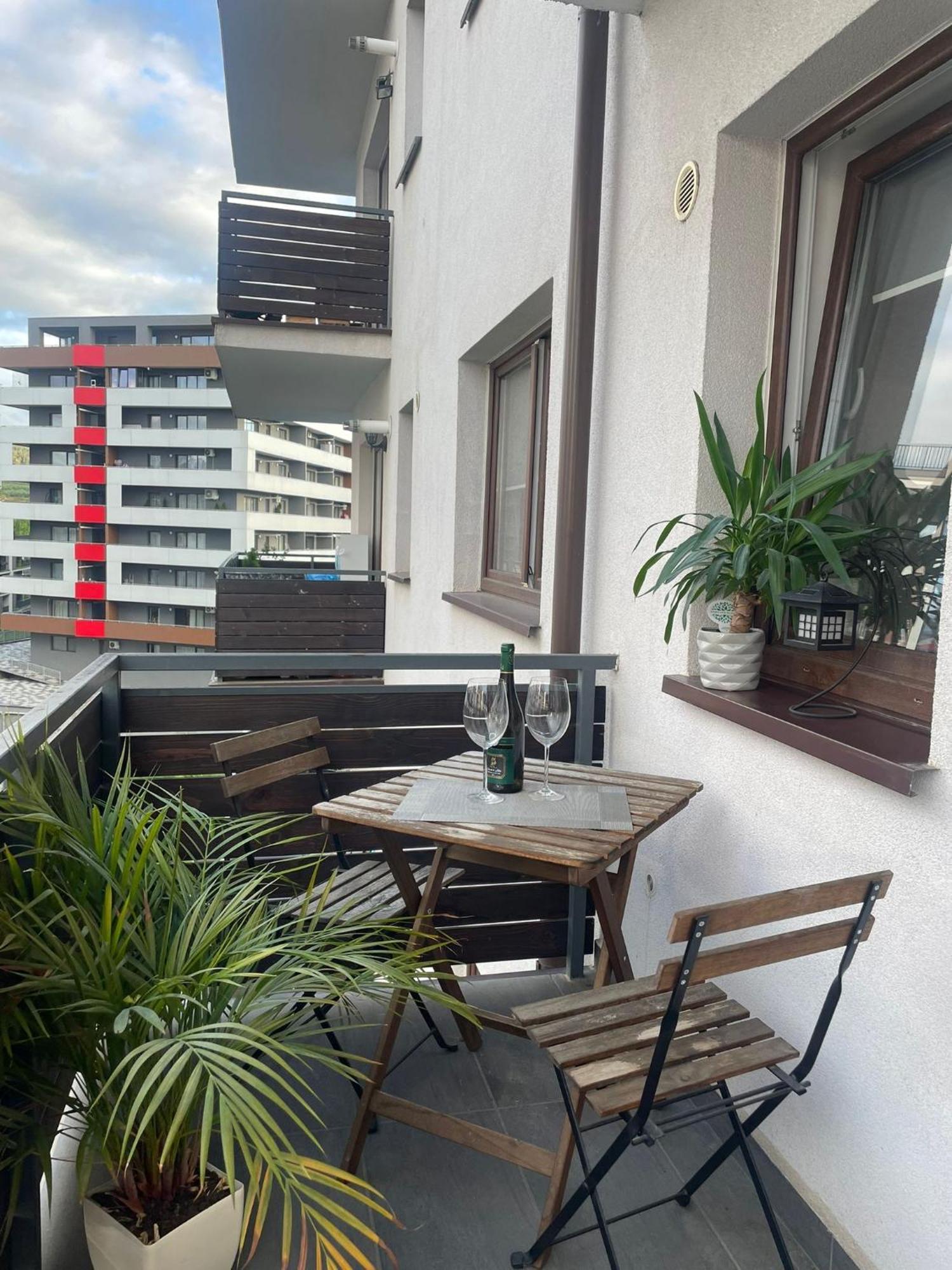 Cozy Apartment With Free Parking Cluj-Napoca Esterno foto