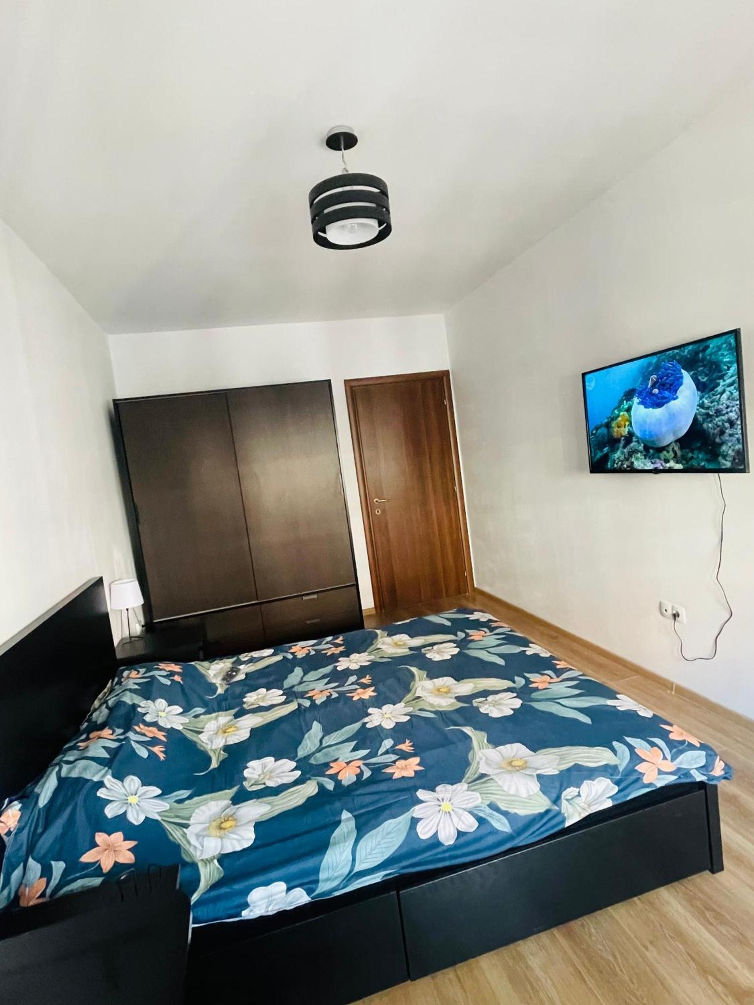 Cozy Apartment With Free Parking Cluj-Napoca Esterno foto